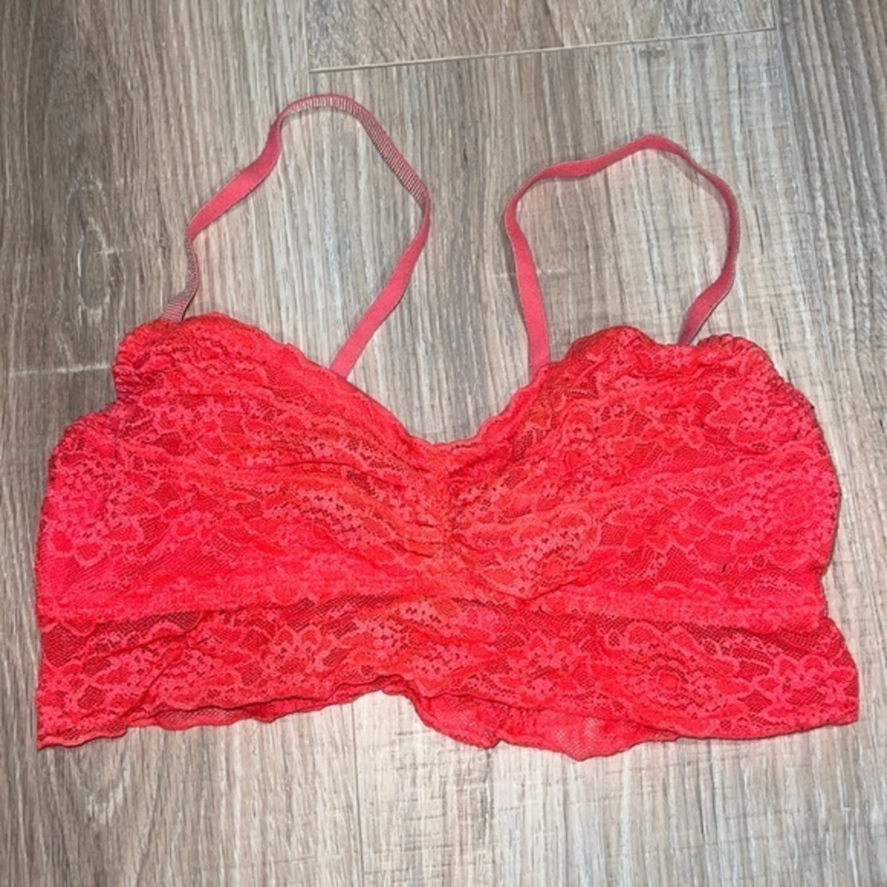 Victoria’s‎ Secret pink lacy bralette bra